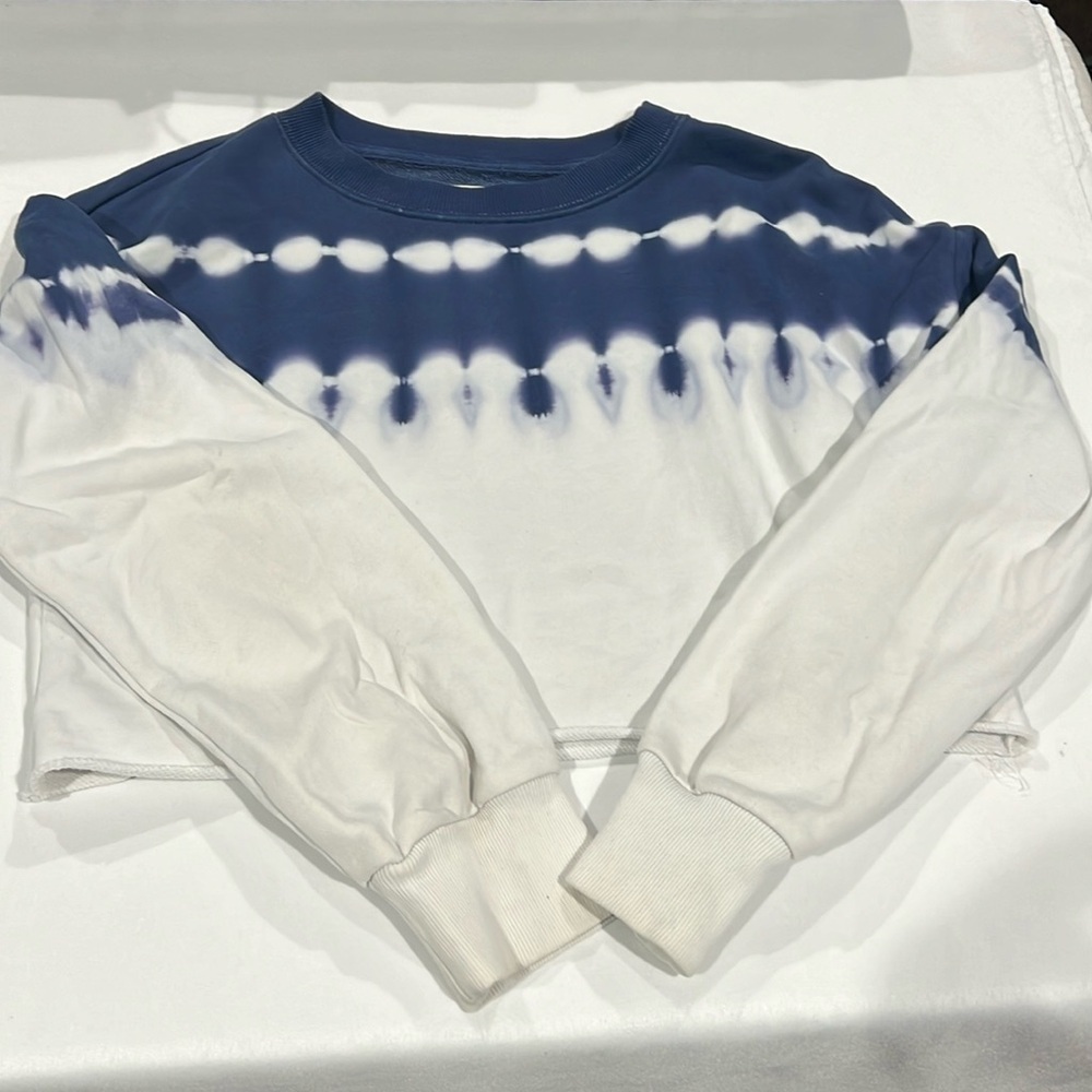 Gap teen cropped sweatshirt. Size 10.